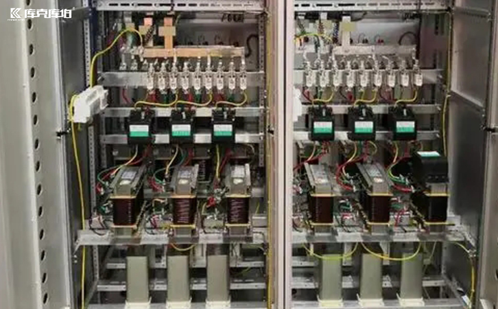 動態無功補償裝置