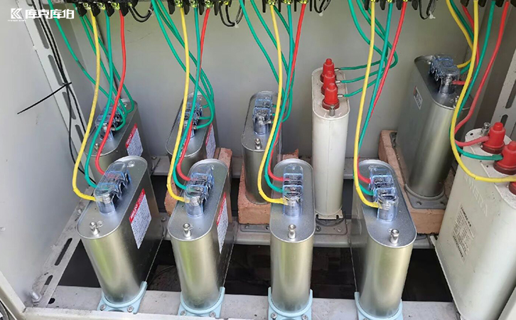 低壓電力電容器